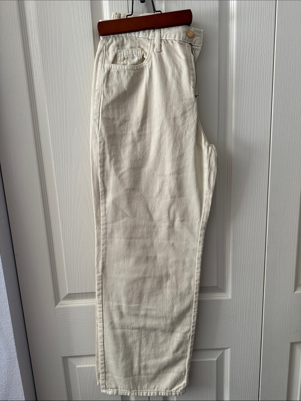 Universal Thread Cream Wide-Leg Jeans